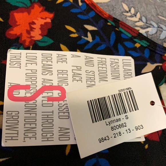 *4/$30*Hummingbird Lynnae top - Picture 6 of 6